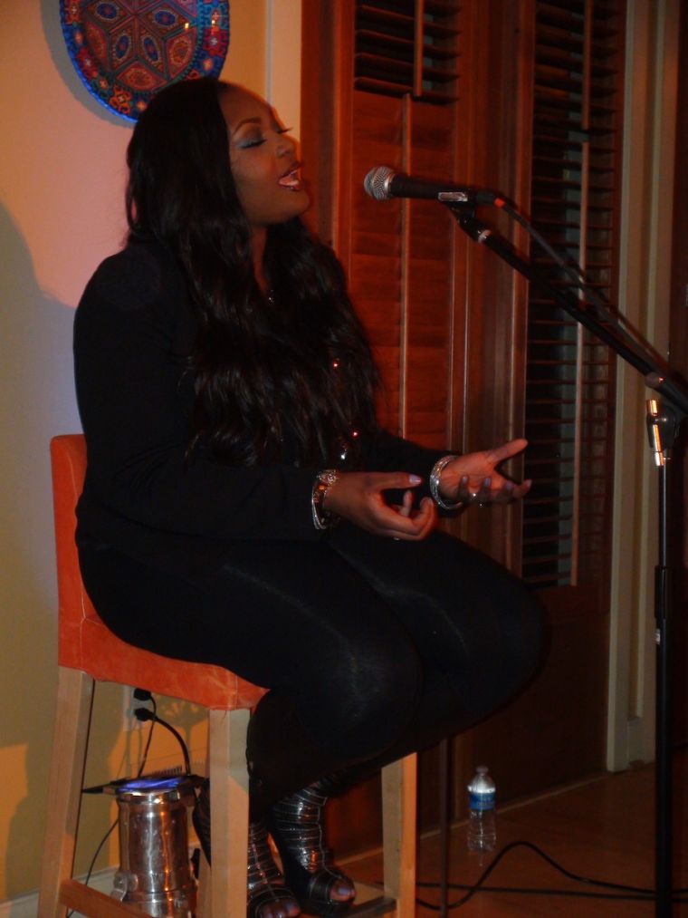 Majic 102.3 Live Sessions with Candice Glover