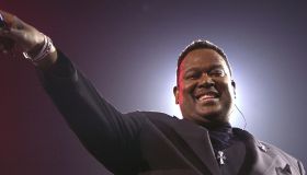 (FILE PHOTO) Singer Luther Vandross Dies At Age 54