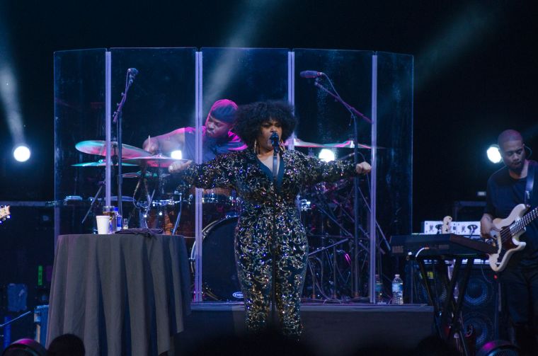 Radio One’s Presents Holiday Jam