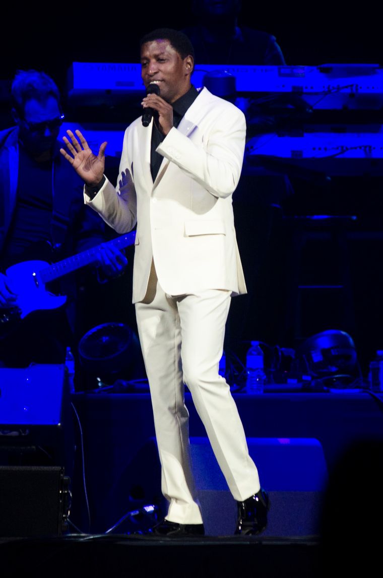 Radio One’s Presents Holiday Jam