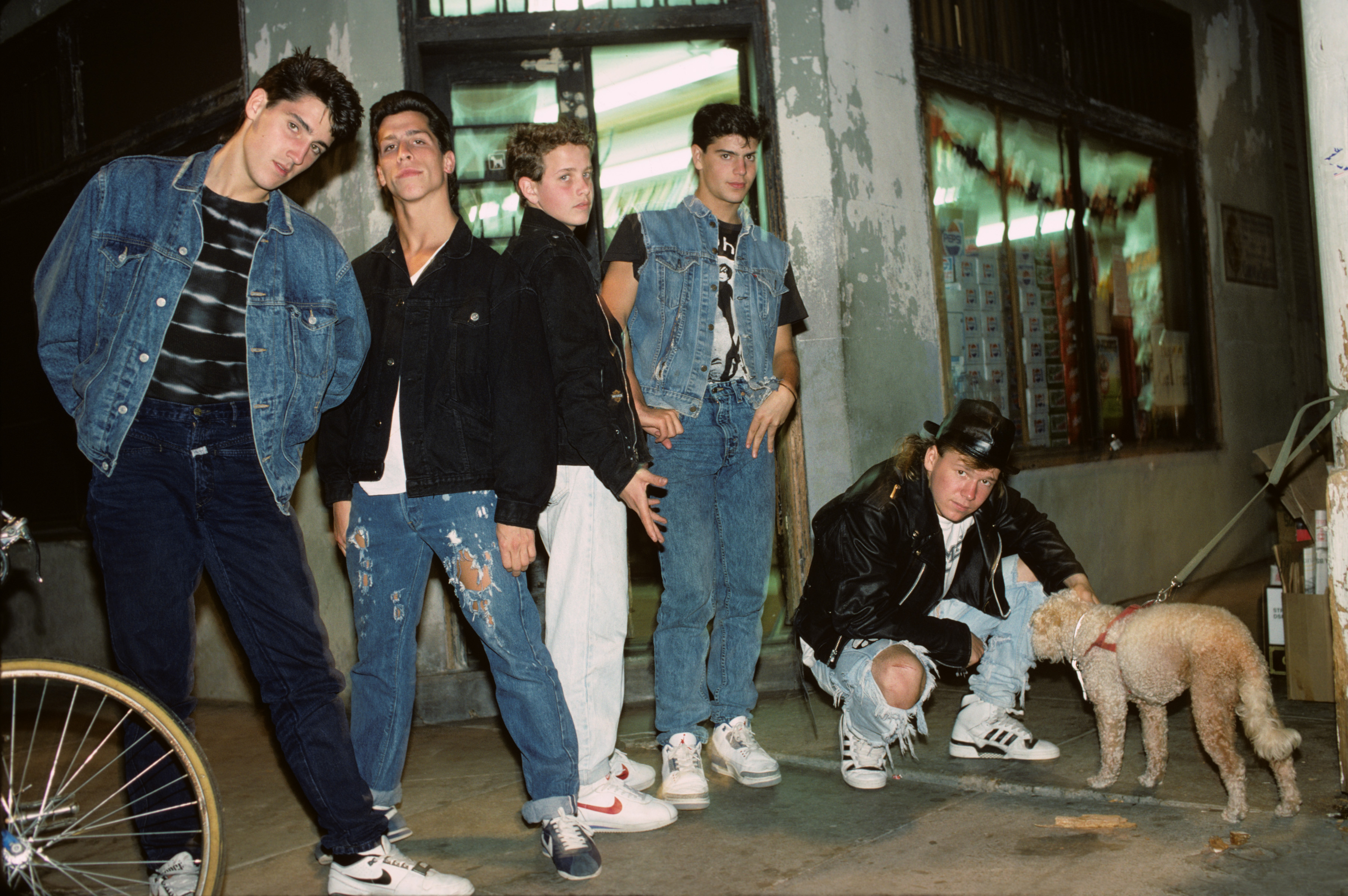 Photo of NEW KIDS ON THE BLOCK and Jordan KNIGHT and Joey McINTYRE and Danny WOOD and Donnie WAHLBERG and Jonathan KNIGHT