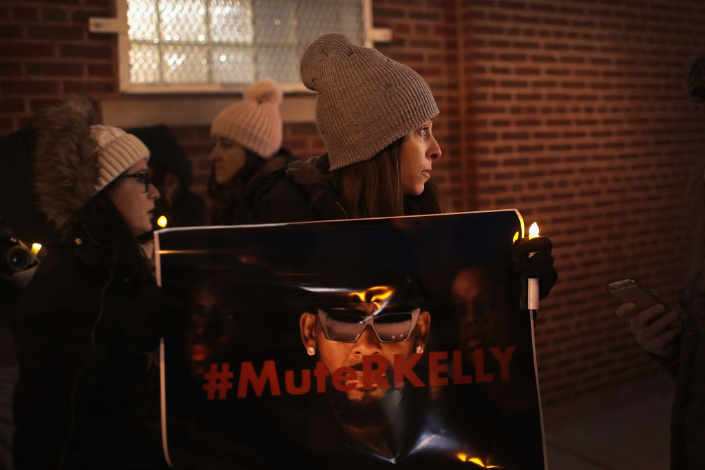 Protestors Rally In Support Of Sex Abuse Survivors At R Kelly's Chicago Studios