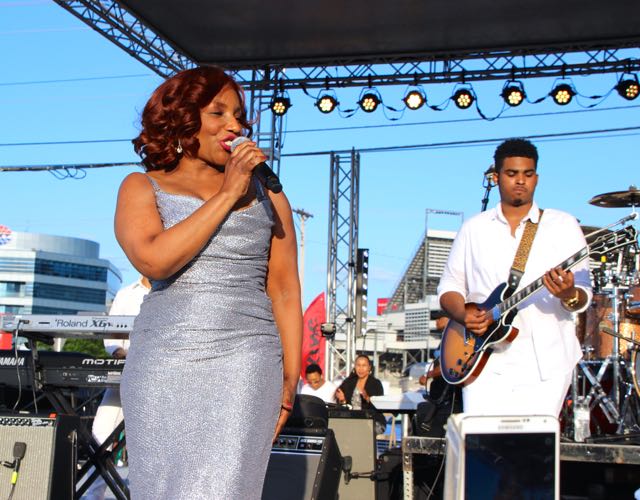 Stephanie Mills