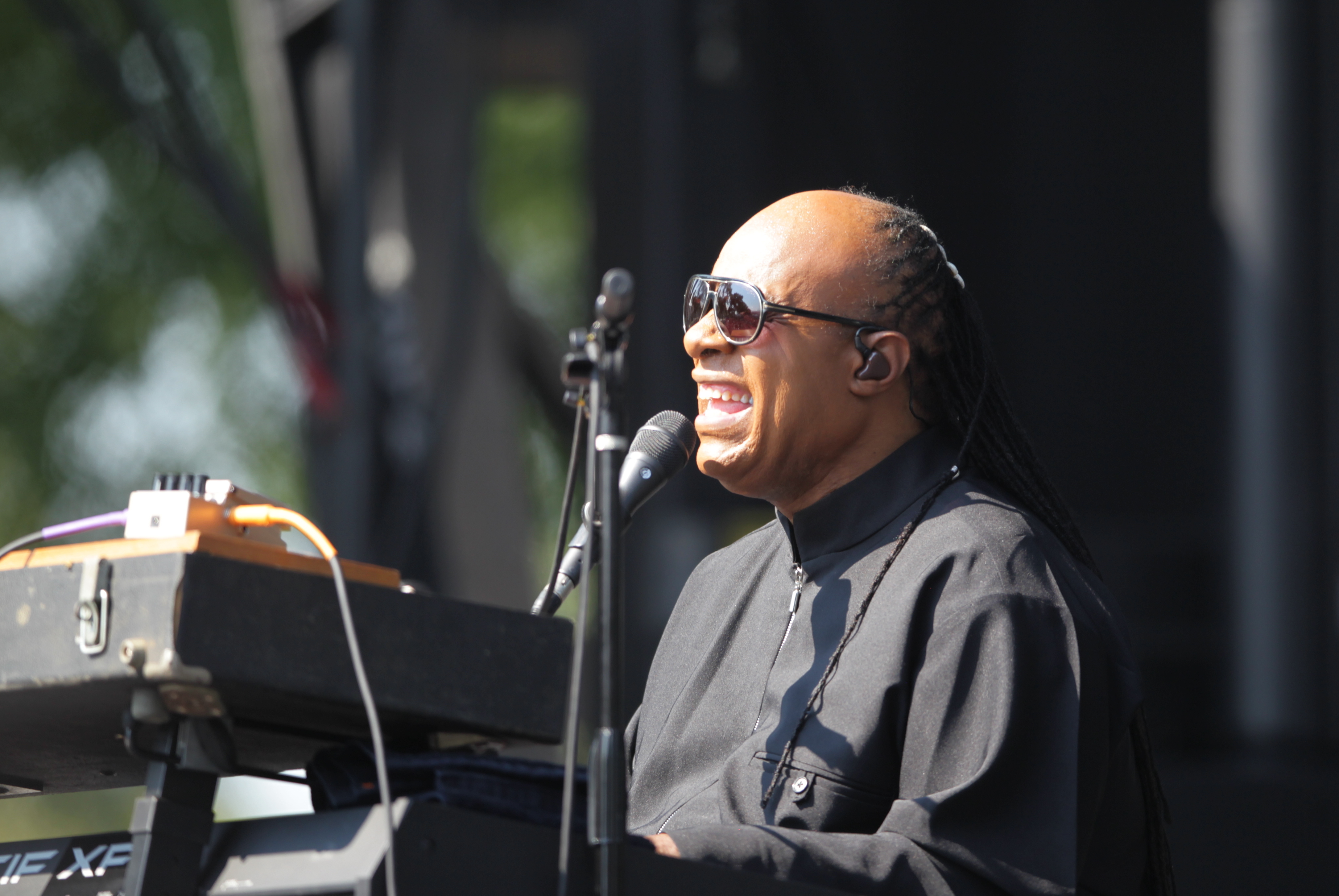 Stevie Wonder performs during a surprise pop up show at Armory Mall
