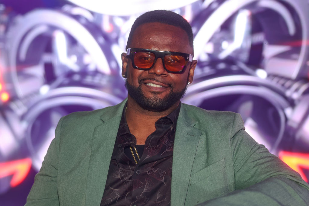 Soho Lounge Grand Opening Flirt Fridays Presents Carl Thomas Live in Concert