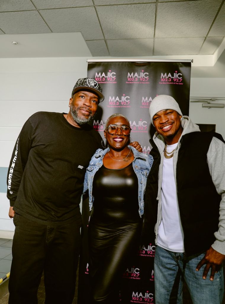 Ne-Yo At Majic 102.3/92.7 Studios