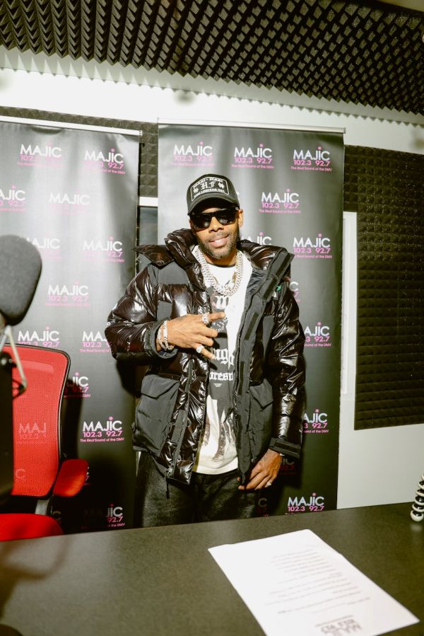 Mario Majic 102.3/92.7 Meet & Greet