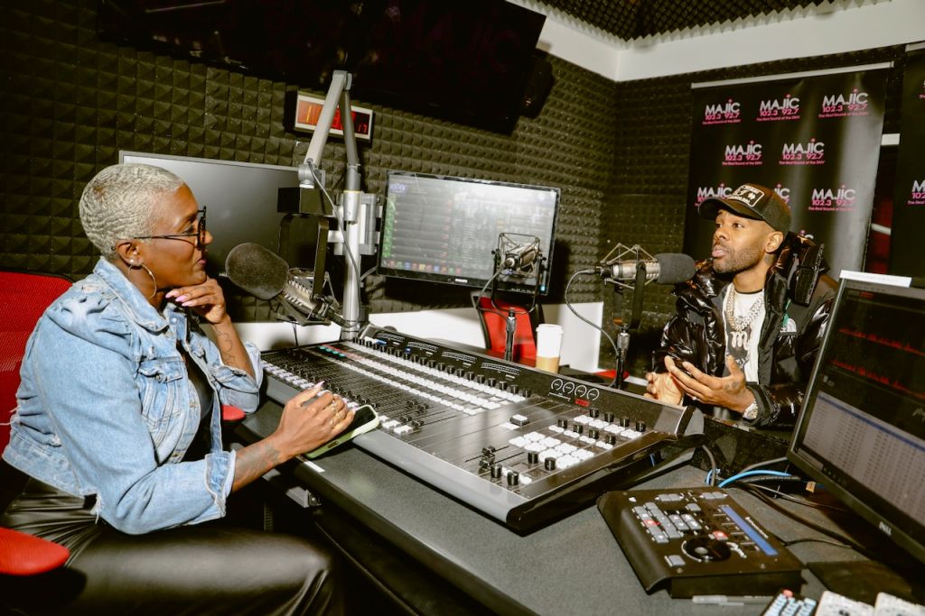 Mario Majic 102.3/92.7 Meet & Greet