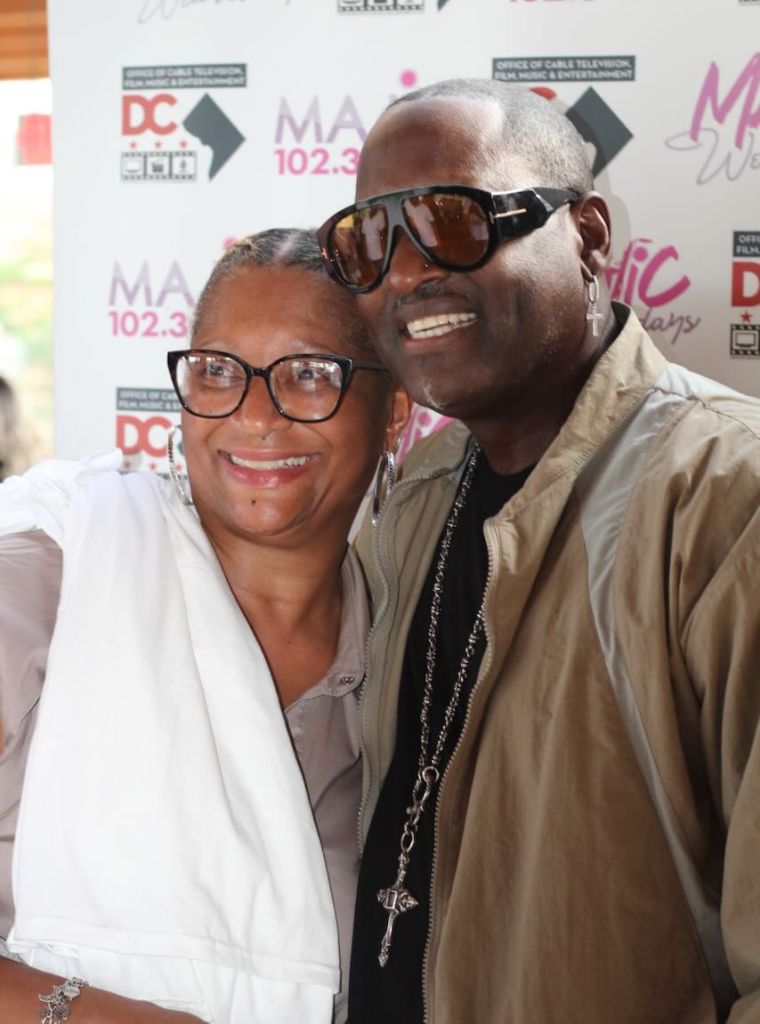 Johnny Gill and Perfekt Blend Band at Majic Wednesdays