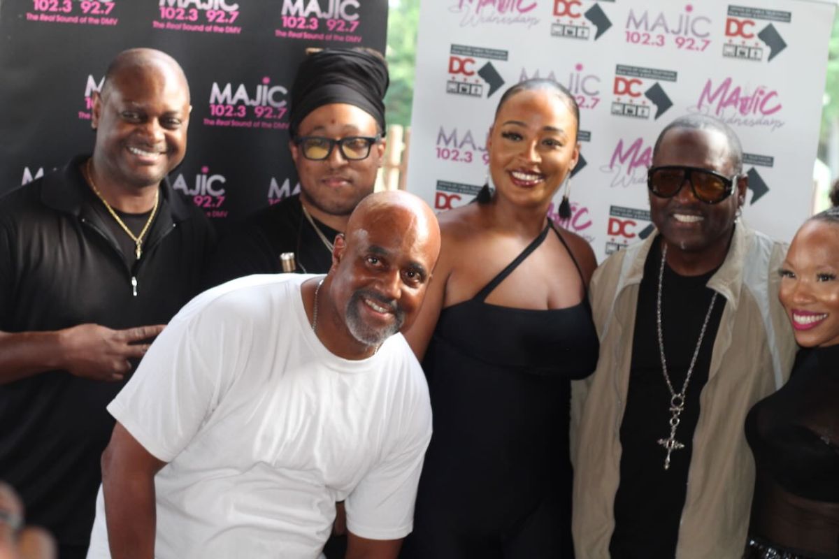 Johnny Gill and Perfekt Blend Band at Majic Wednesdays