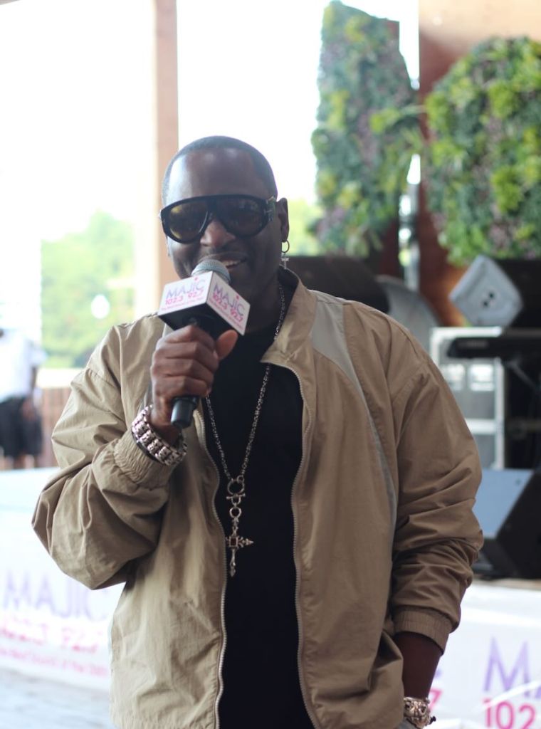 Johnny Gill and Perfekt Blend Band at Majic Wednesdays