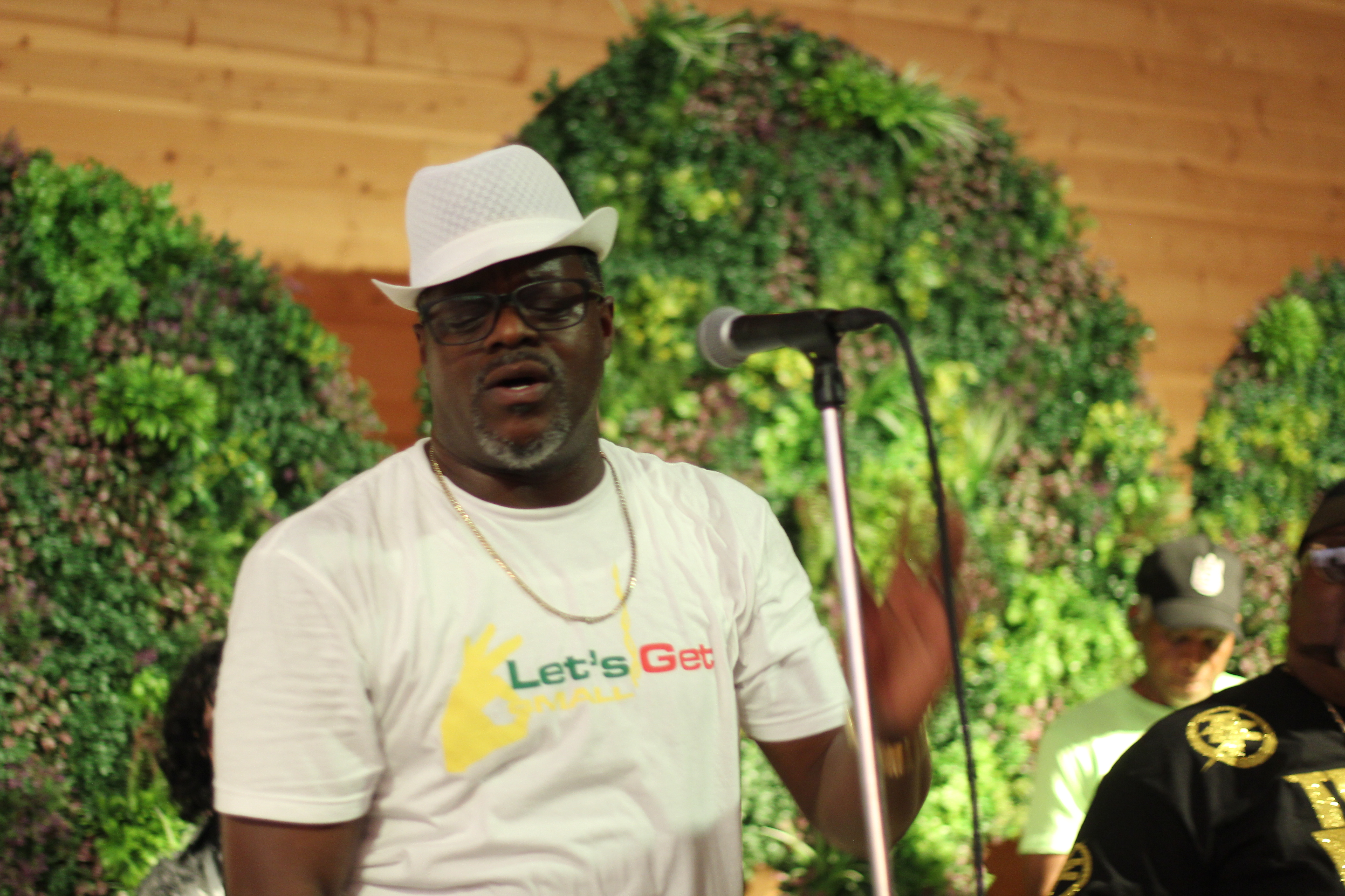 Timeless Vision, Trouble Funk & Kirk Franklin Shine