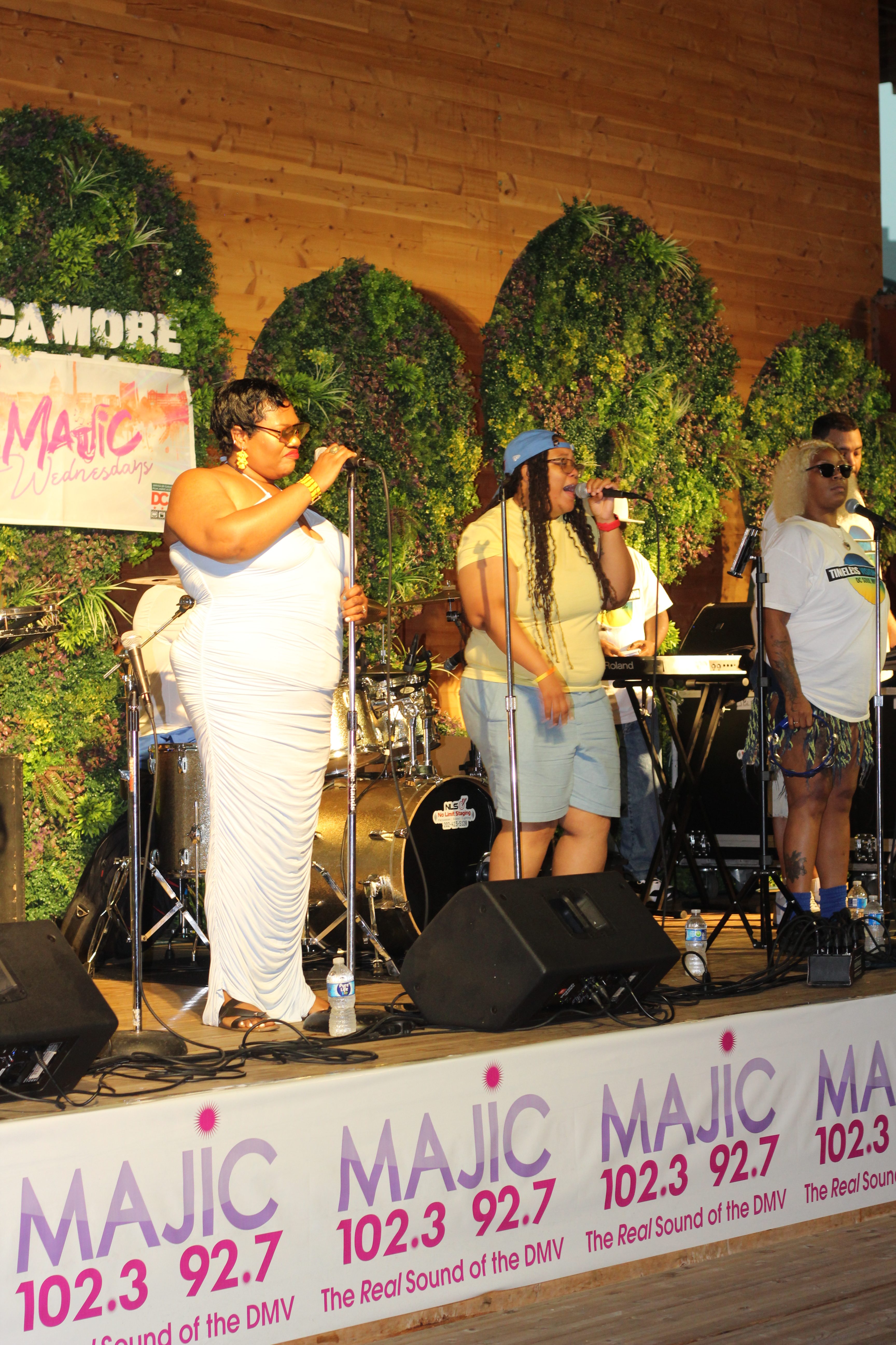 Timeless Vision, Trouble Funk & Kirk Franklin Shine