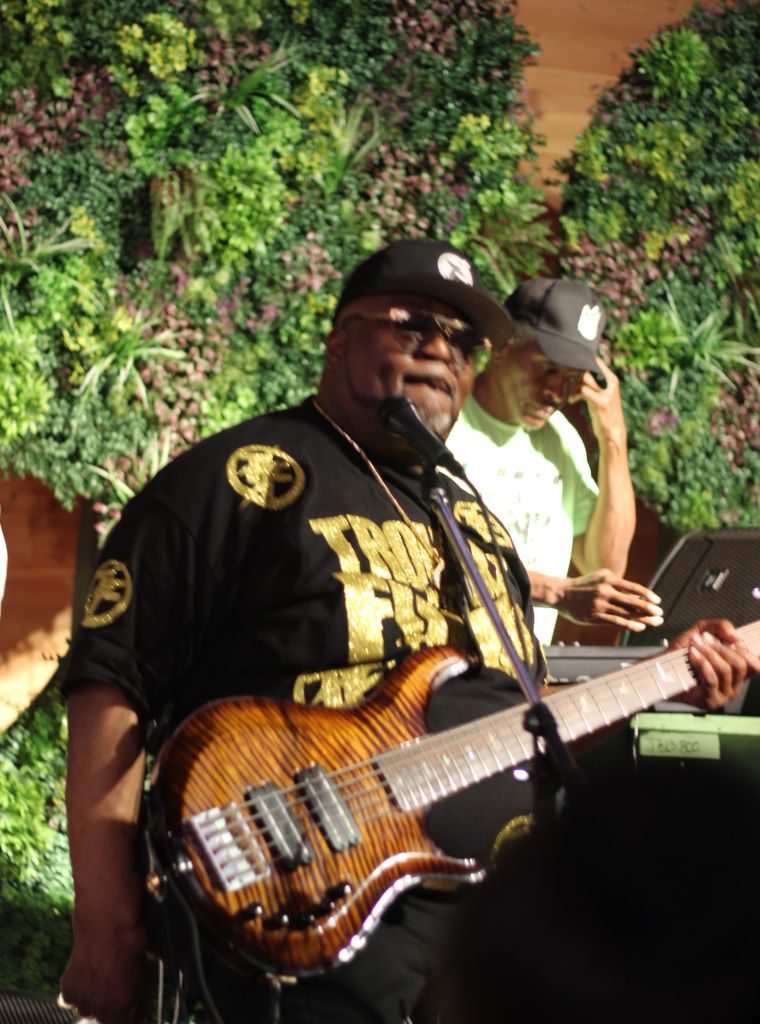 Timeless Vision, Trouble Funk & Kirk Franklin Shine