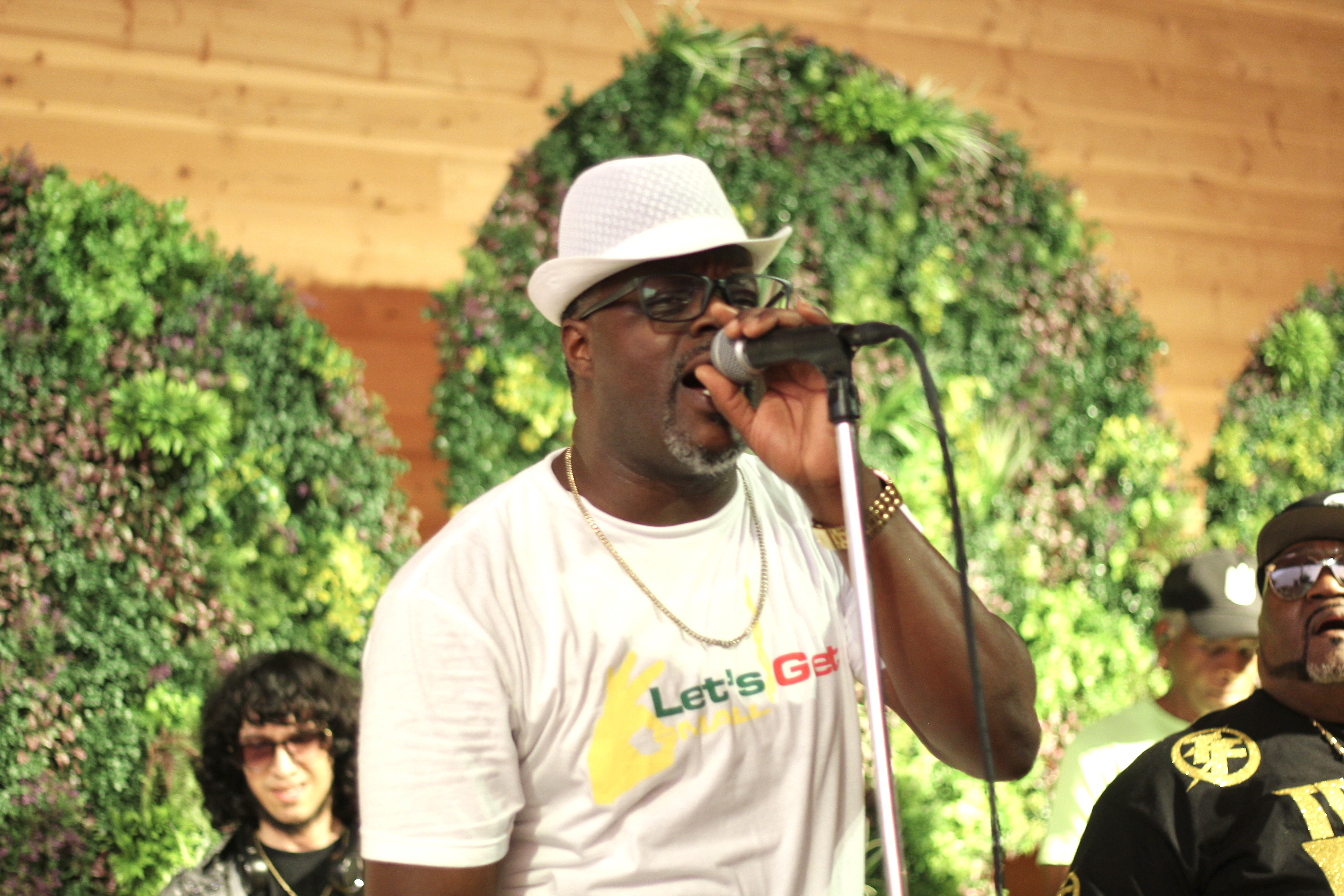 Timeless Vision, Trouble Funk & Kirk Franklin Shine