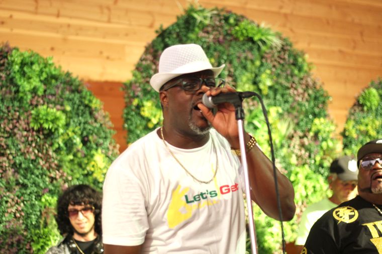 Timeless Vision, Trouble Funk & Kirk Franklin Shine